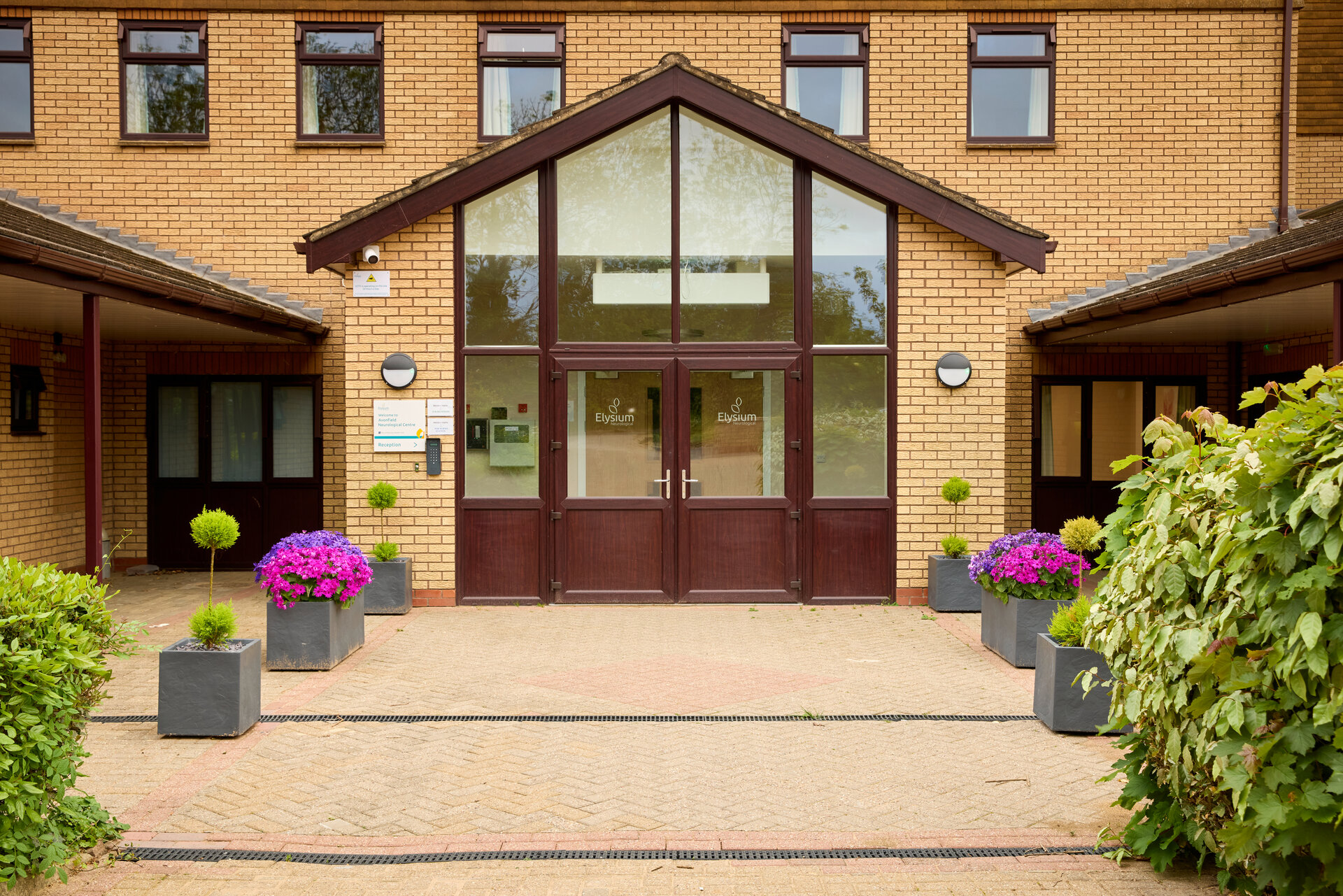 Exterior shot of the front entrence into Avonfield Neurological Centre